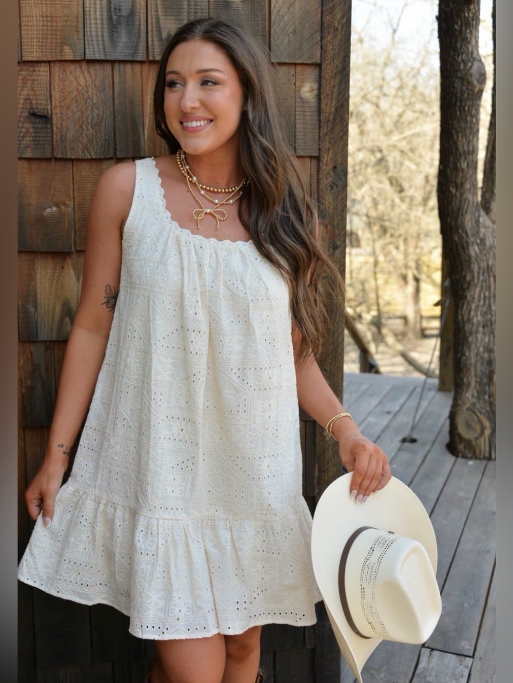 Women’s Cream Eyelet Sleeveless Summer Dress - Casual Tunic Style